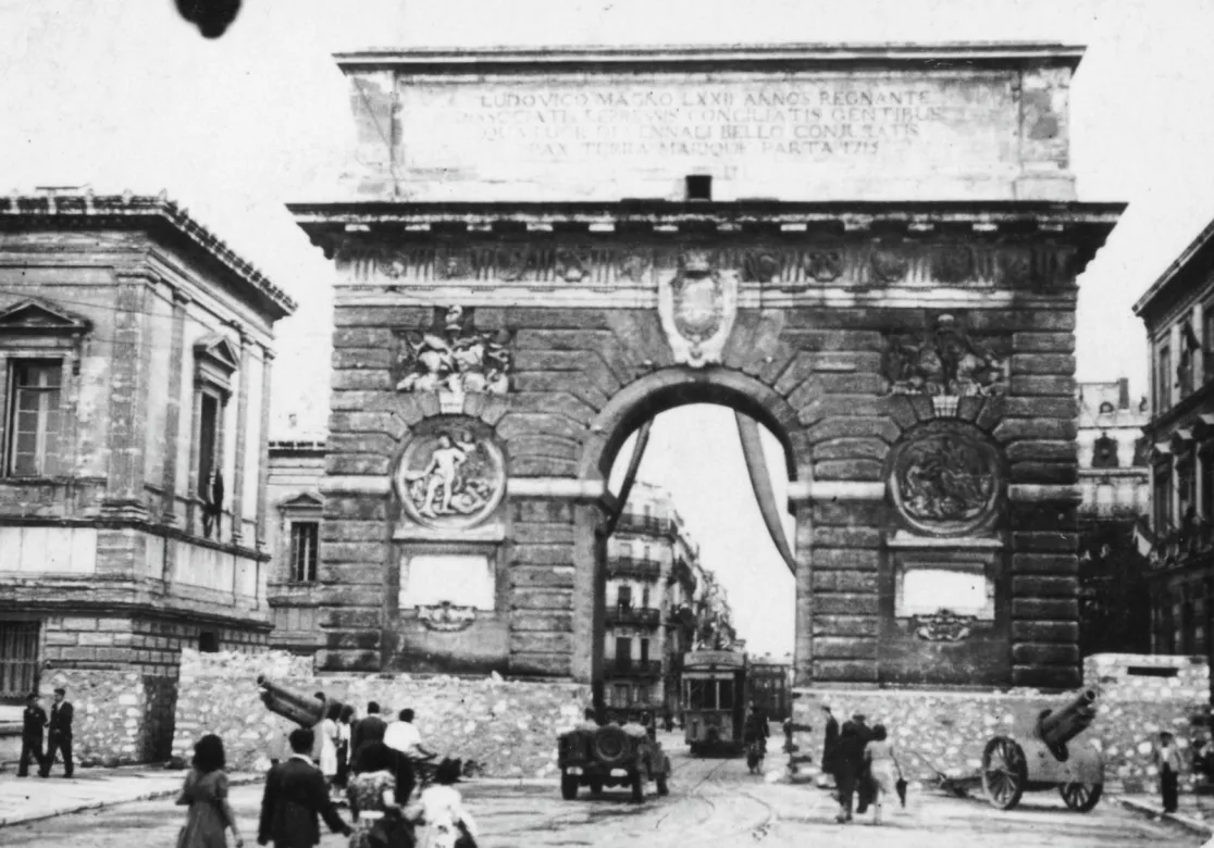 Arc de triomphe août 1944
